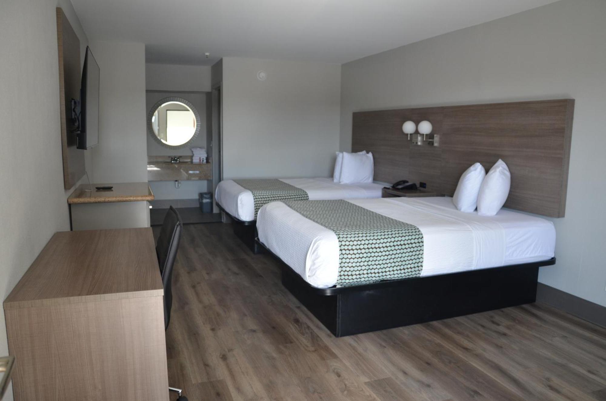 Baymont Inn & Suites Covington Room photo